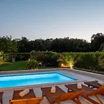 Villa Vinky *