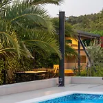 Villa Vinky