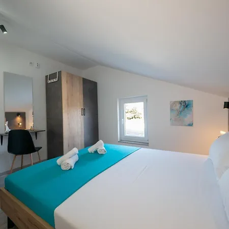 Vinky Вилла Пула