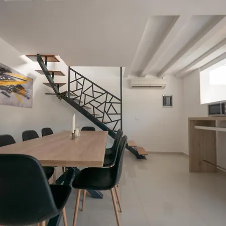 Vinky Вилла Пула